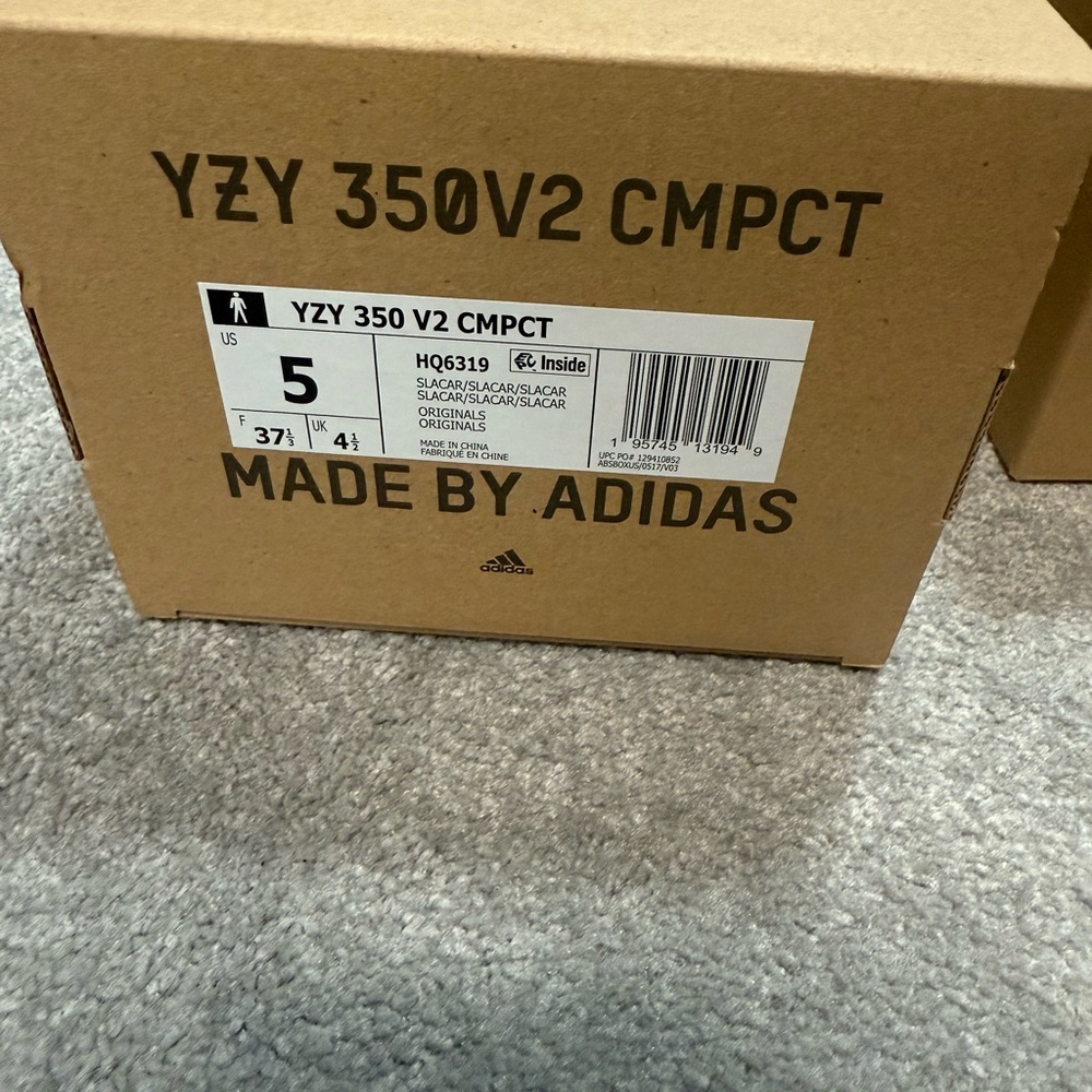 adidas YZY 350 V2 CMPCT Sneakers